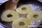 Cheesecake cu ananas caramelizat Image 3