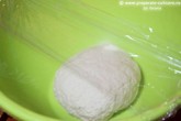 Pâine cu bere neagră coaptă în oală Image 2