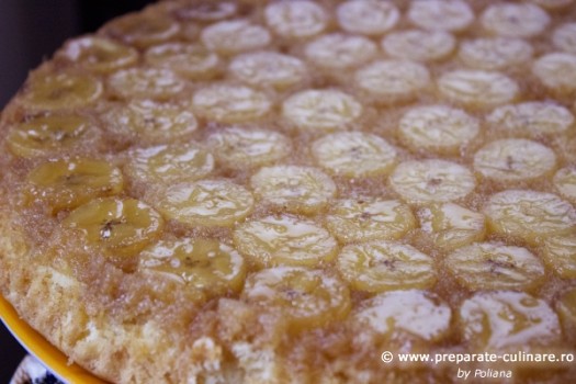 Prăjitură răsturnată cu banane și caramel Image 1