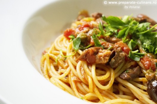 Spaghetti cu ton, măsline şi capere Image 1